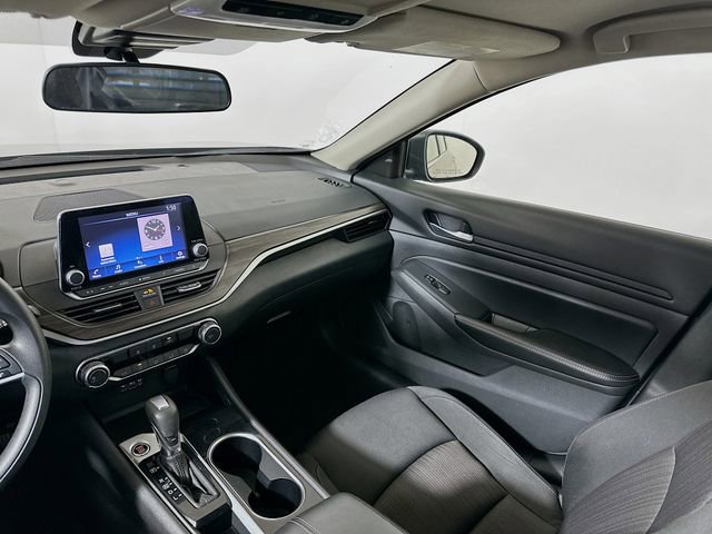 Used 2024 Nissan Altima 2.5 SV image 26