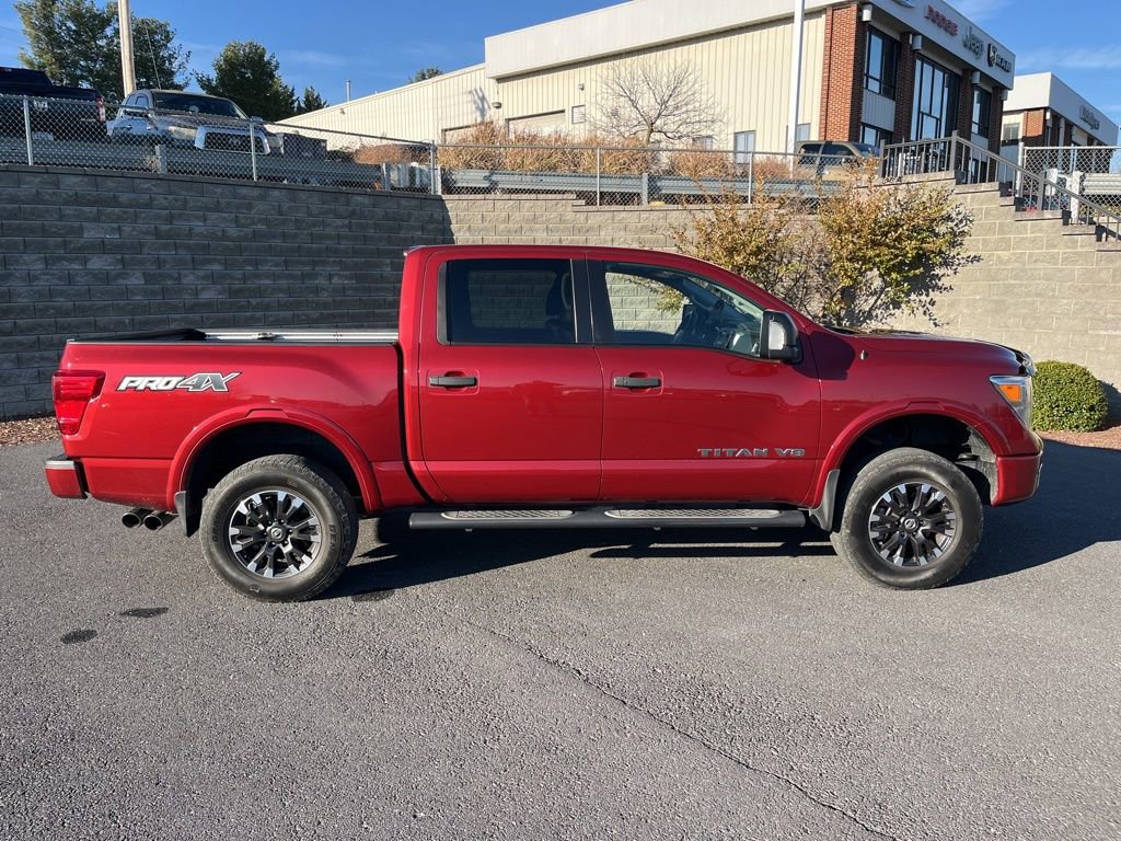 Used 2018 Nissan Titan PRO-4X w/ Pro-4x Convenience Package image 2