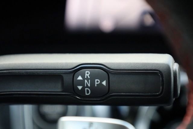 Used 2024 Mercedes-Benz GLB 250 4MATIC image 23