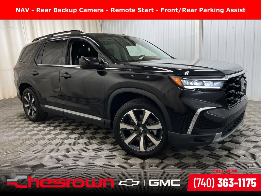Used 2024 Honda Pilot Touring image 1