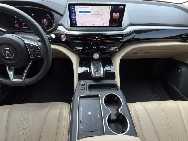 Certified 2025 Acura MDX w/ Technology Package FWD image 15