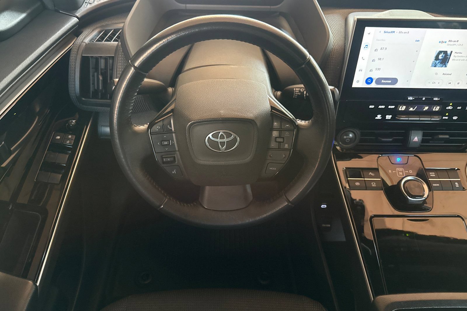 Used 2023 Toyota bZ4X FWD image 19