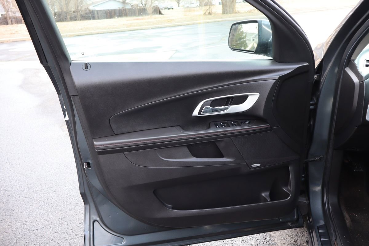 Used 2011 Chevrolet Equinox LT w/ Driver Convenience Package image 23