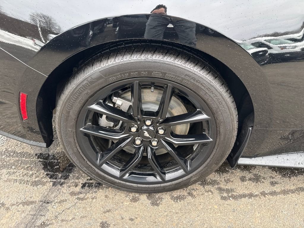 Used 2025 Ford Mustang GT Premium image 10