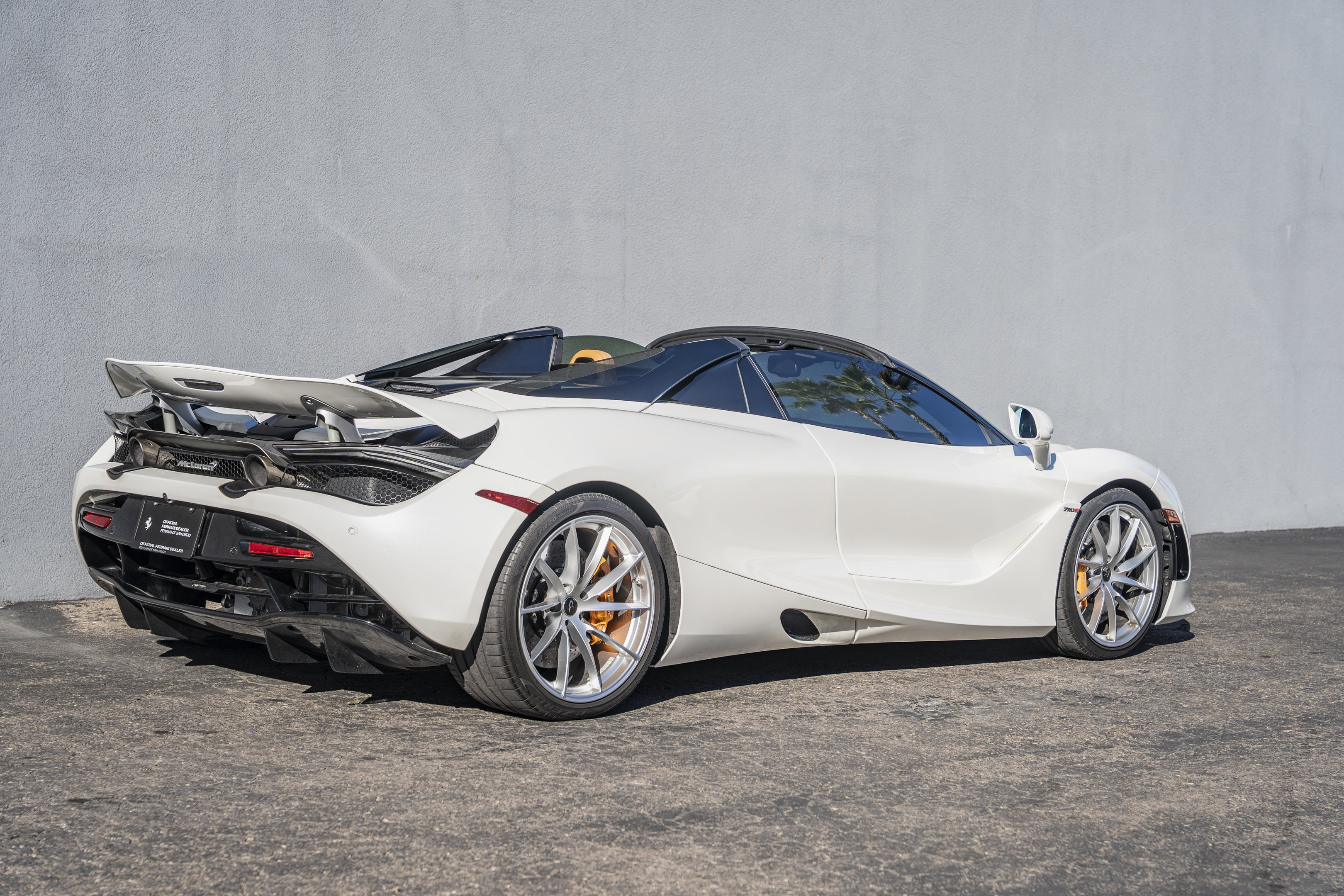 Used 2020 McLaren 720S Spider image 5
