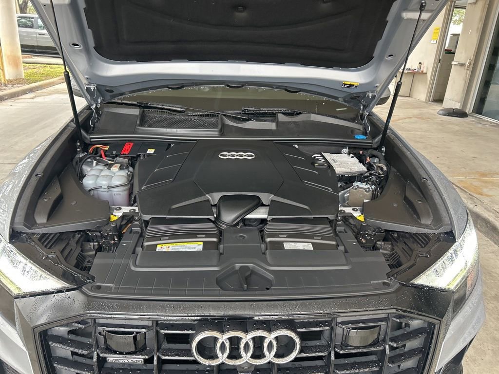 Used 2019 Audi Q8 Premium Plus image 11