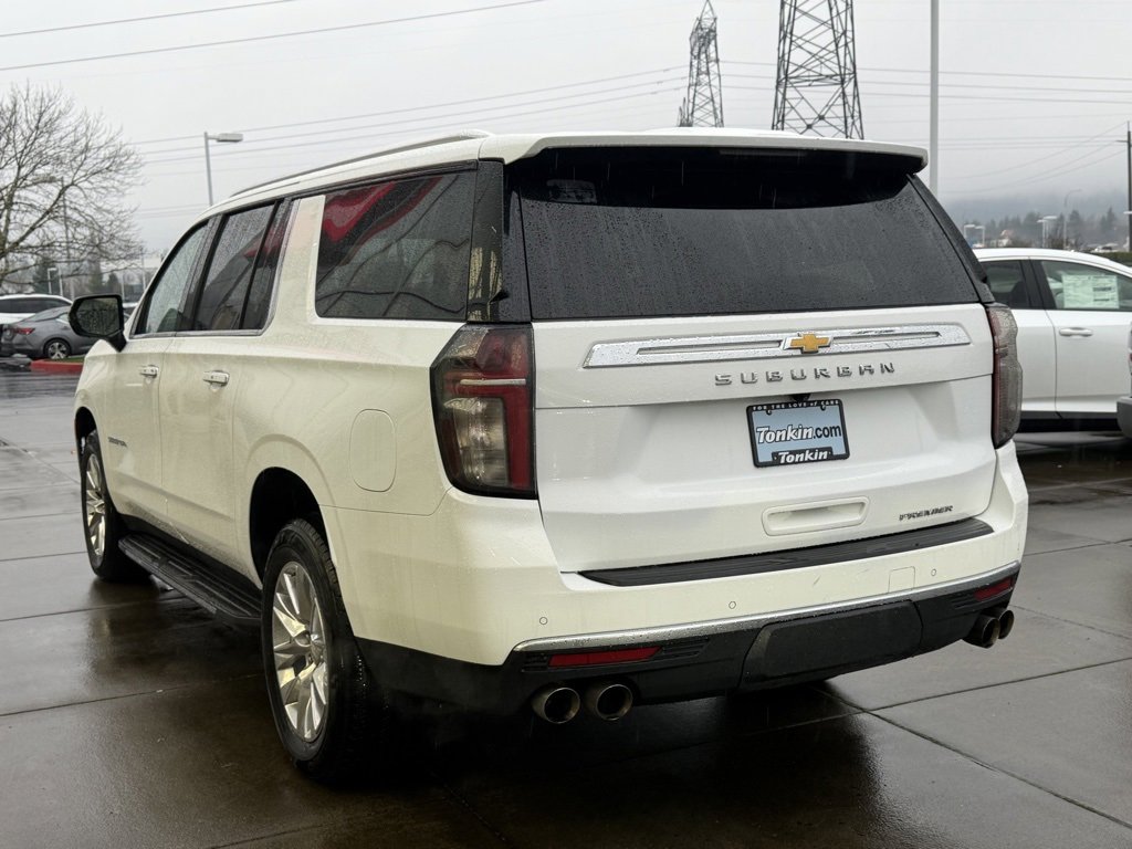 Used 2023 Chevrolet Suburban Premier image 5