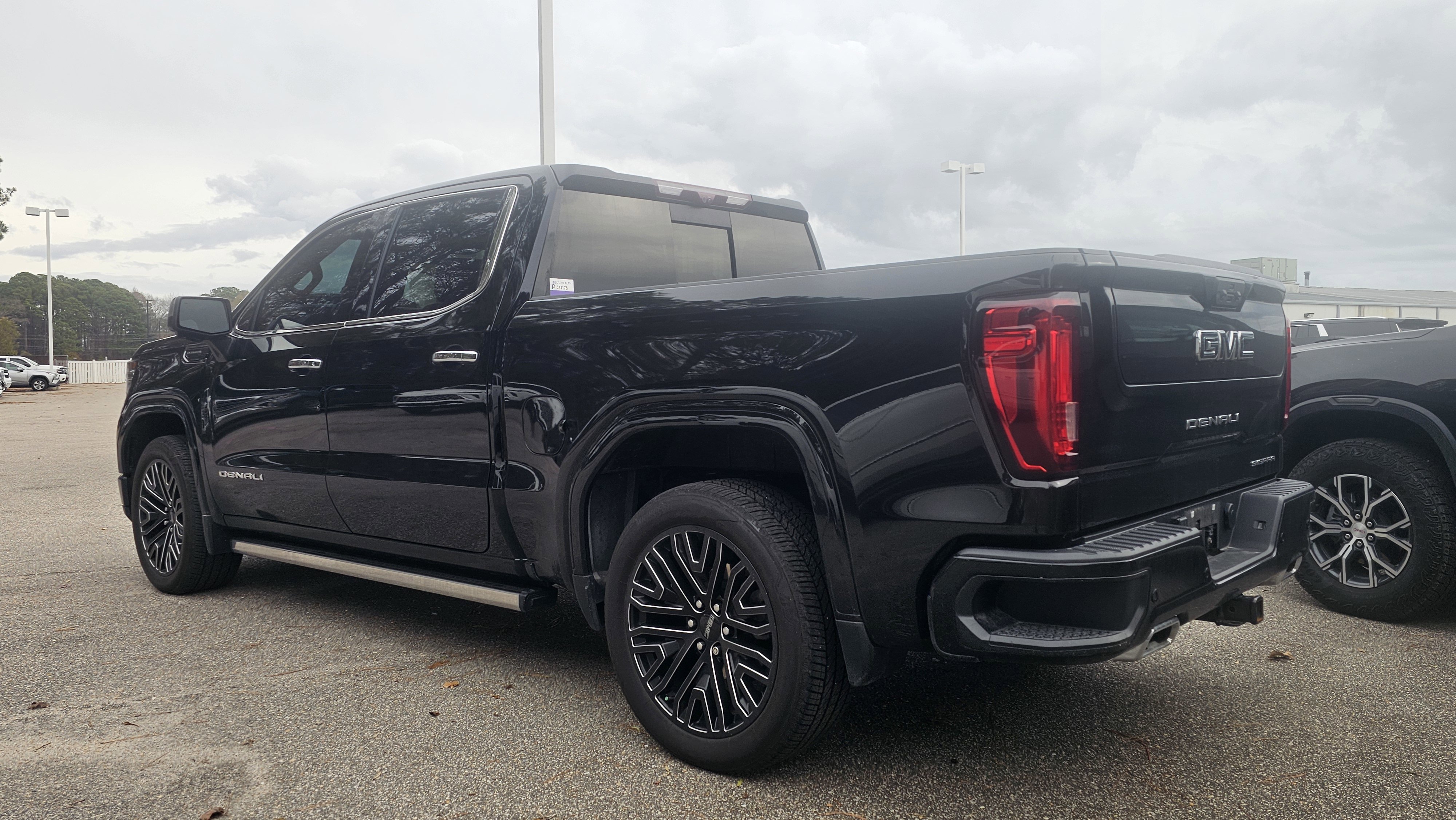 Used 2022 GMC Sierra 1500 Denali Ultimate image 4