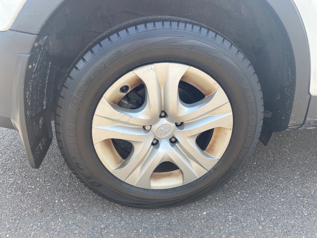 Used 2015 Toyota RAV4 LE image 27