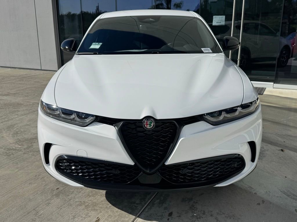 Used 2025 Alfa Romeo Tonale image 3