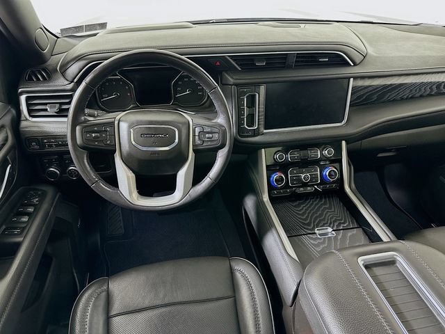 Used 2021 GMC Yukon Denali w/ Denali Premium Package AWD/4WD image 29