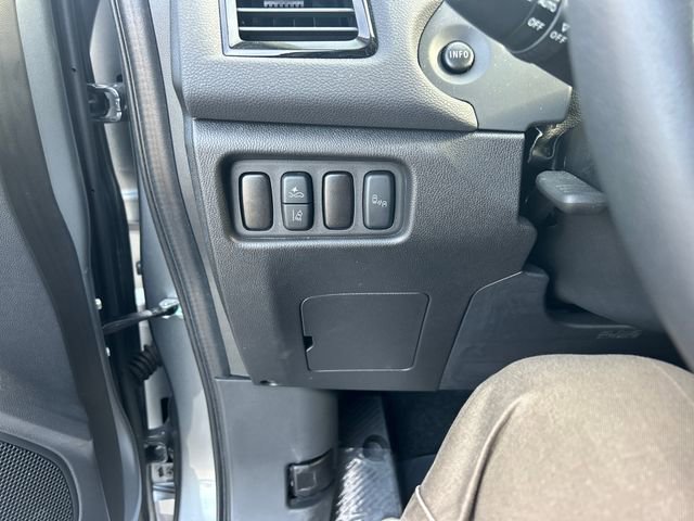 Used 2025 Mitsubishi Outlander Sport SE image 28