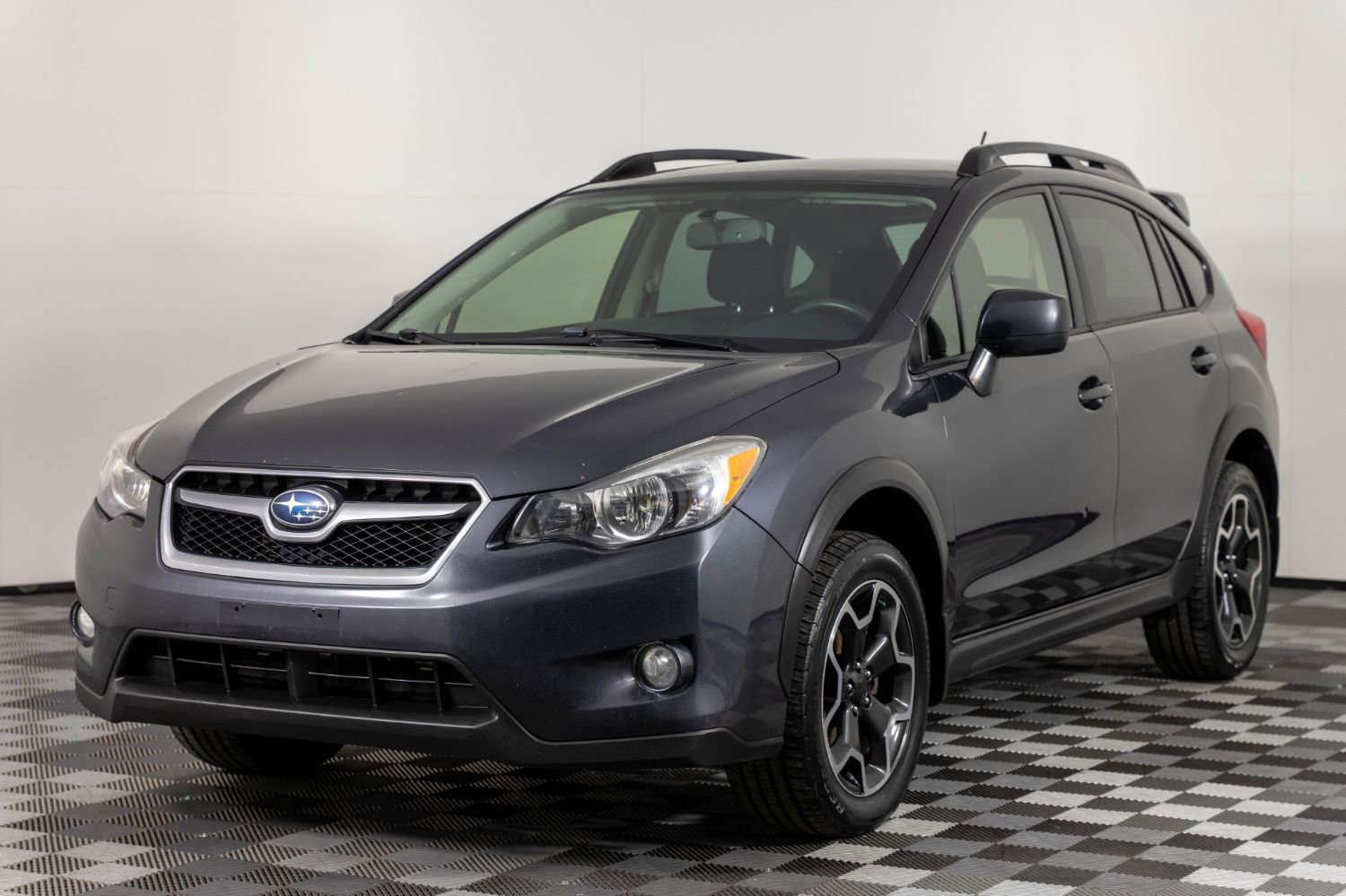 Used 2014 Subaru Crosstrek 2.0i Premium AWD/4WD image 2