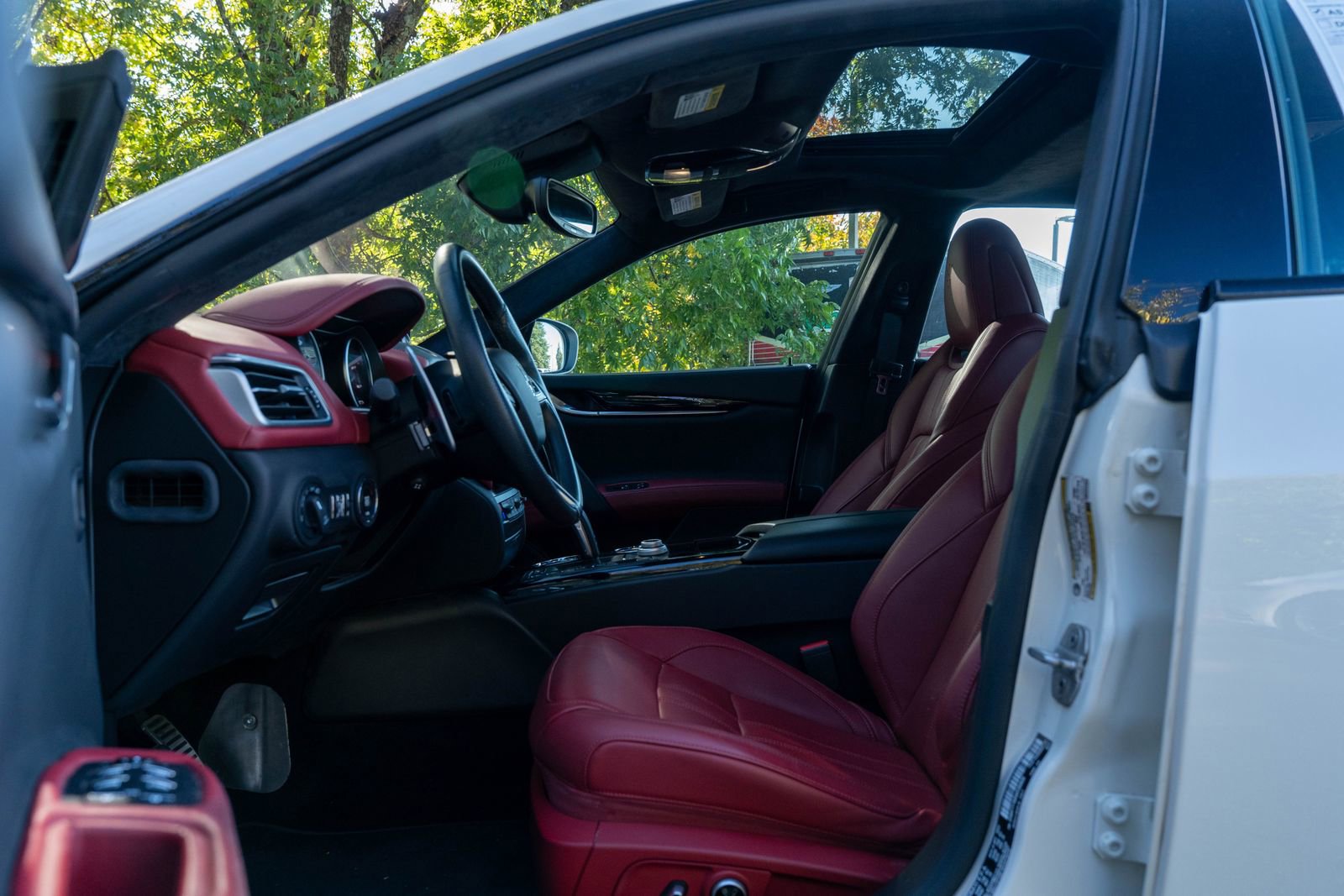 Used 2022 Maserati Ghibli Modena Q4 image 19