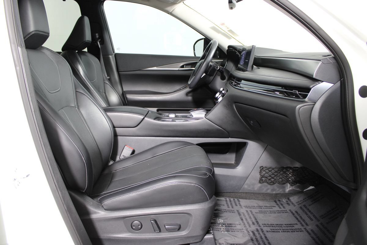 Used 2023 INFINITI QX60 Luxe w/ Cargo Package FWD image 20
