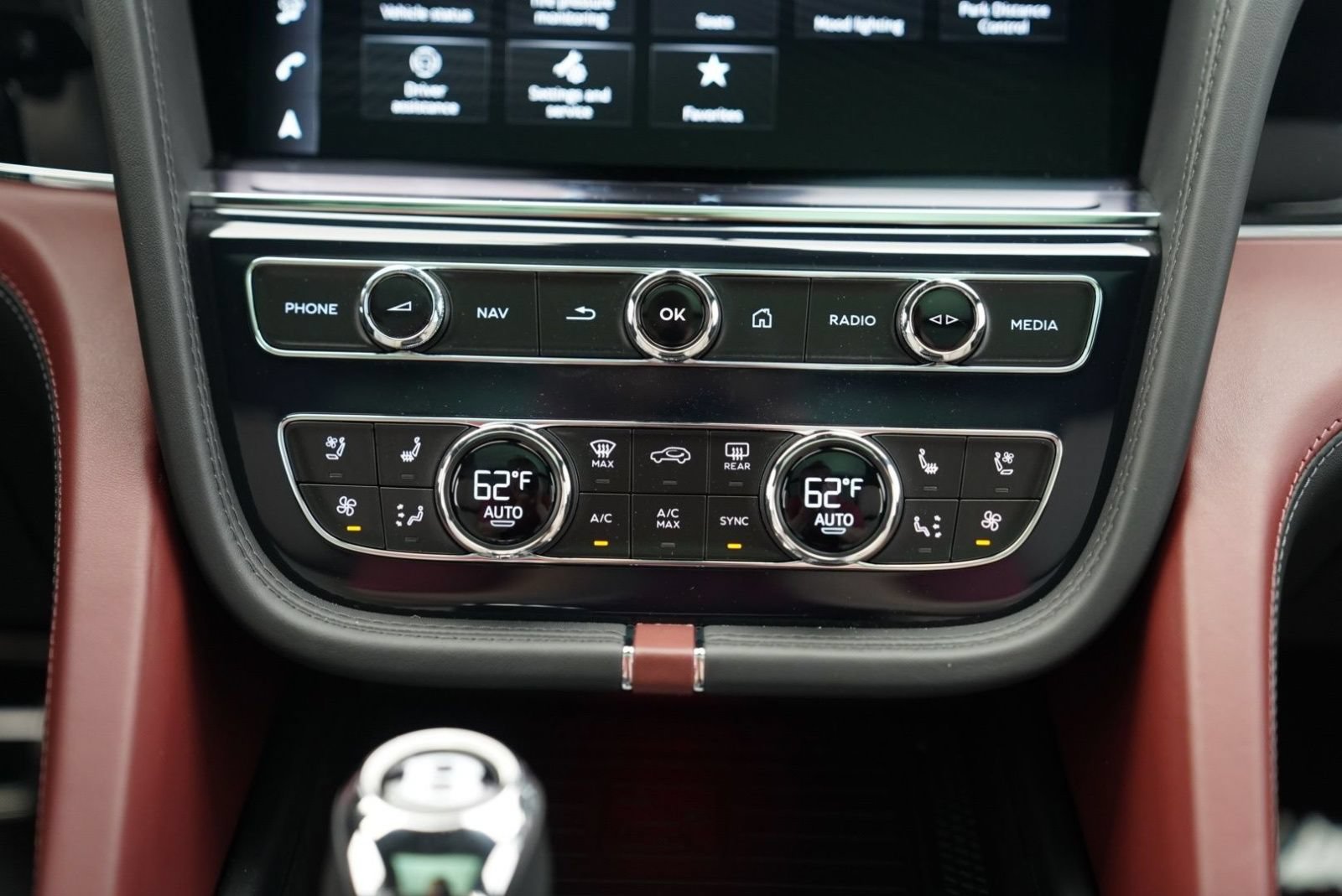 New 2026 Bentley Bentayga Extended Wheelbase AWD/4WD image 31