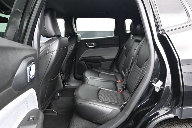 Certified 2024 Jeep Compass Latitude AWD/4WD image 22