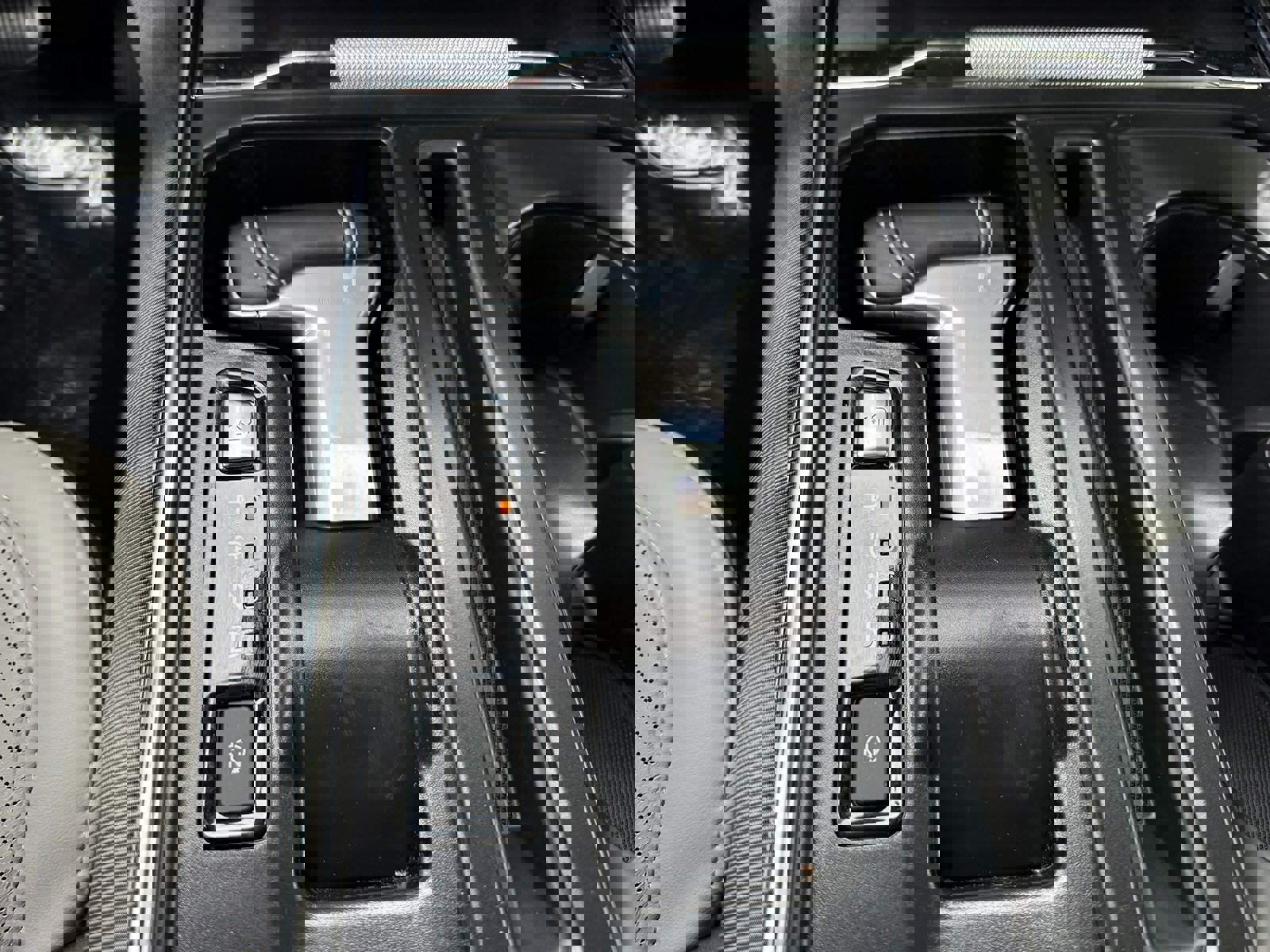 New 2025 Ford F150 Lightning Platinum image 52