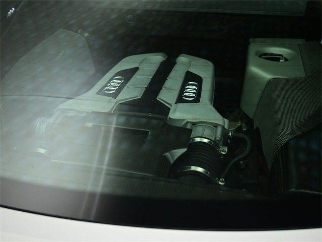 Used 2009 Audi R8 V8 w/ Enhanced Leather Pkg image 40