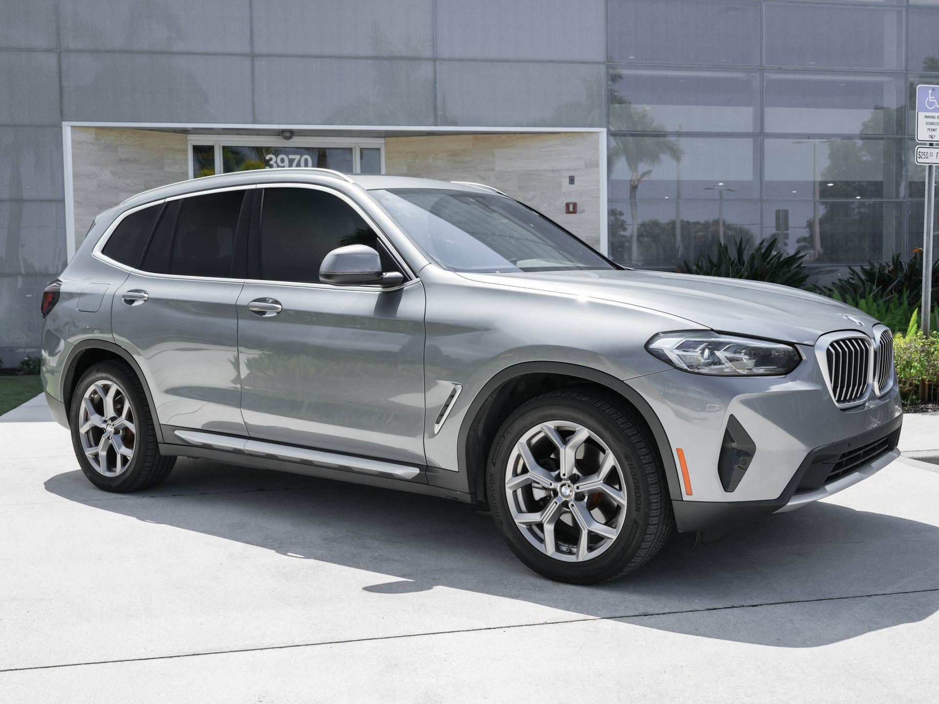 Used 2023 BMW X3 sDrive30i w/ Convenience Package RWD image 4