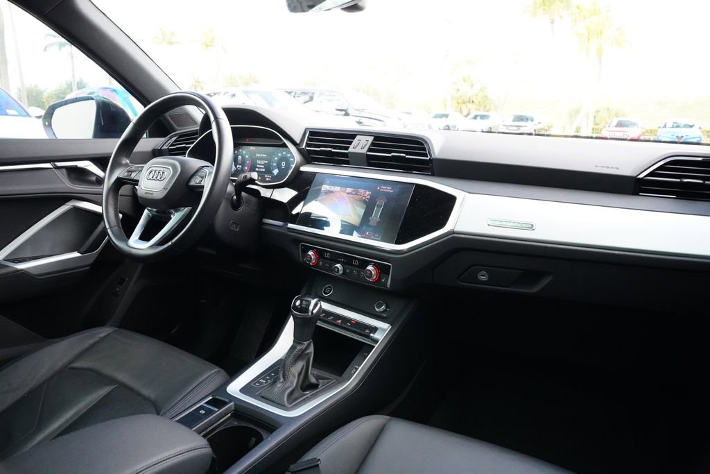 Used 2021 Audi Q3 2.0T Premium w/ Convenience Package AWD/4WD image 20