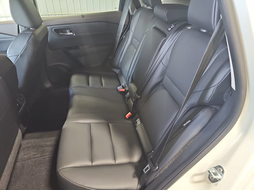 Certified 2023 Nissan Rogue SV w/ SV Premium B Package AWD/4WD image 14