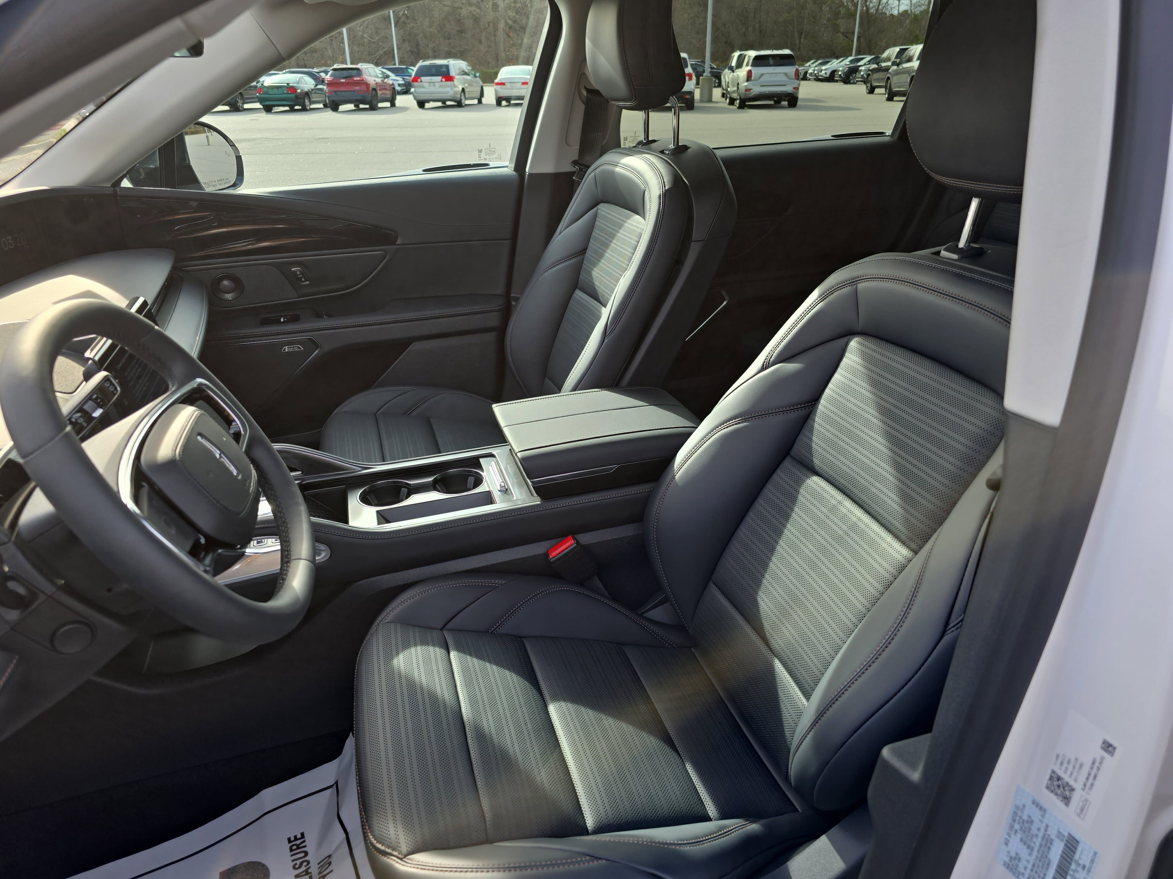 New 2026 Lincoln Nautilus Reserve AWD/4WD image 14