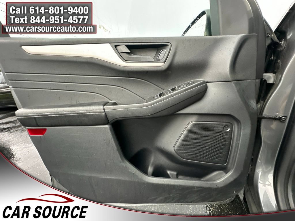 Used 2022 Ford Escape SE w/ Cold Weather Package AWD/4WD image 21