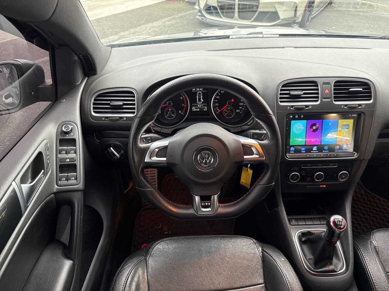 Used 2012 Volkswagen Golf 4-Door image 21