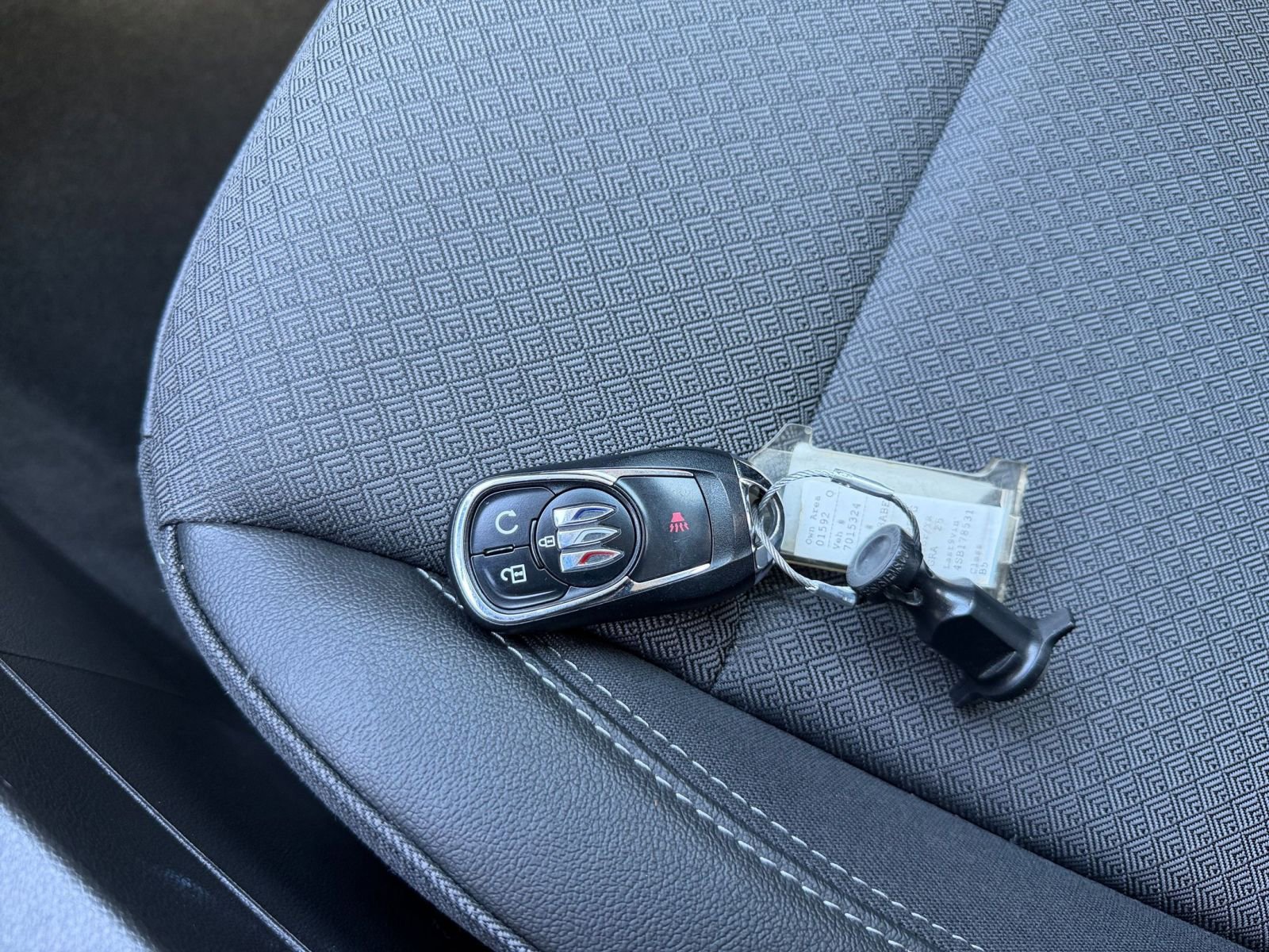 Used 2025 Buick Encore GX Preferred image 23