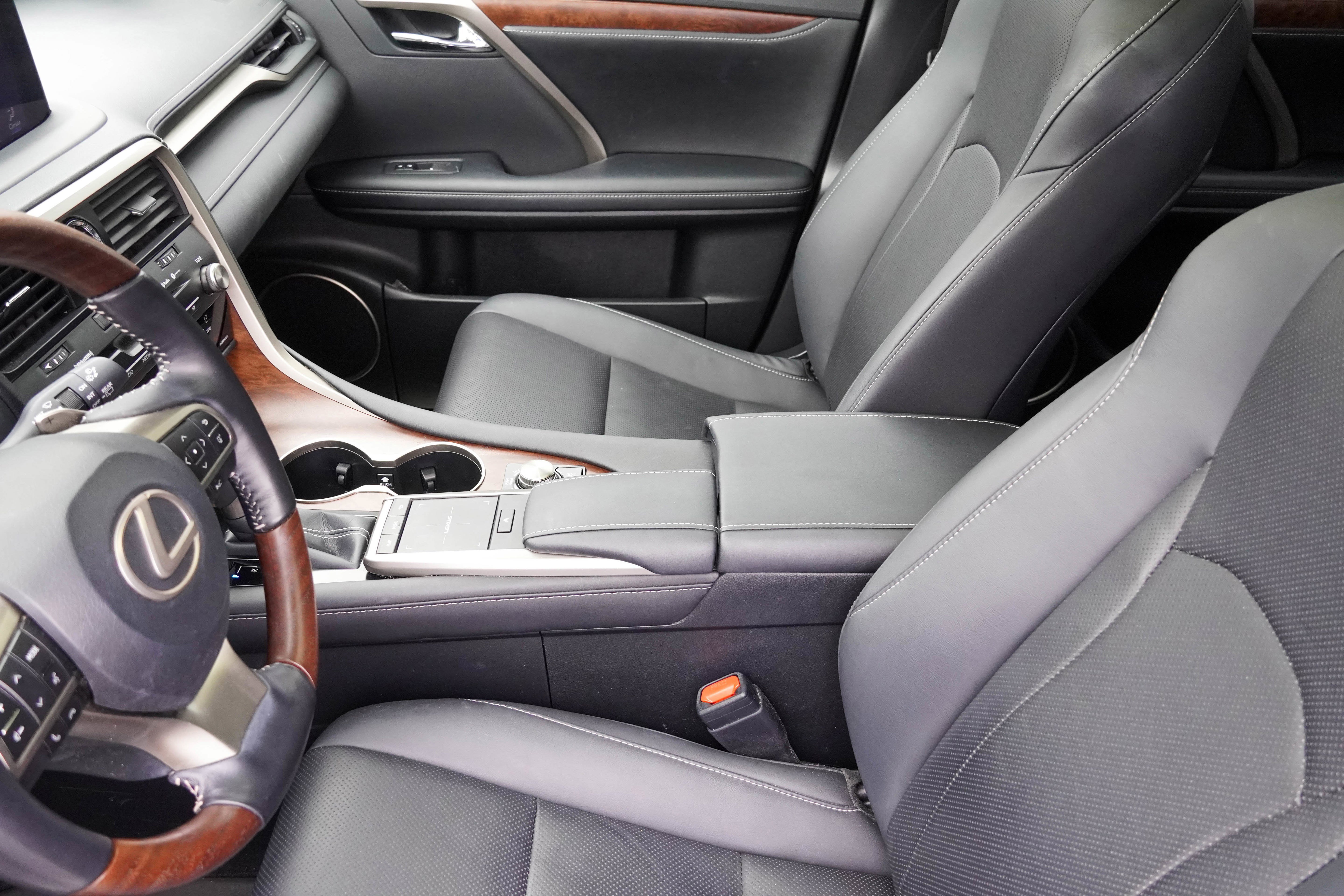 Used 2022 Lexus RX 350L 350L w/ Premium Package image 11