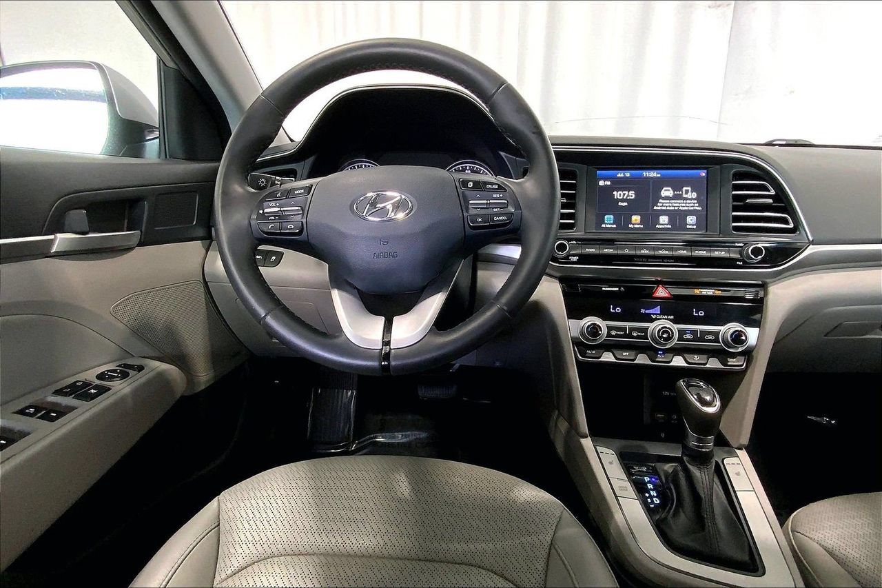 Used 2020 Hyundai Elantra Limited FWD image 4