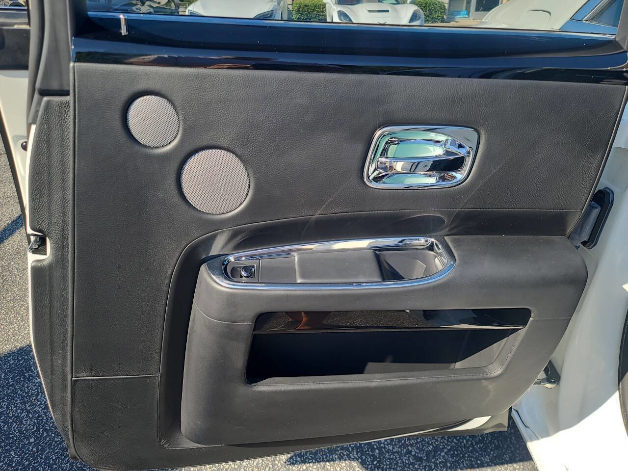 Used 2015 Rolls-Royce Ghost RWD image 41