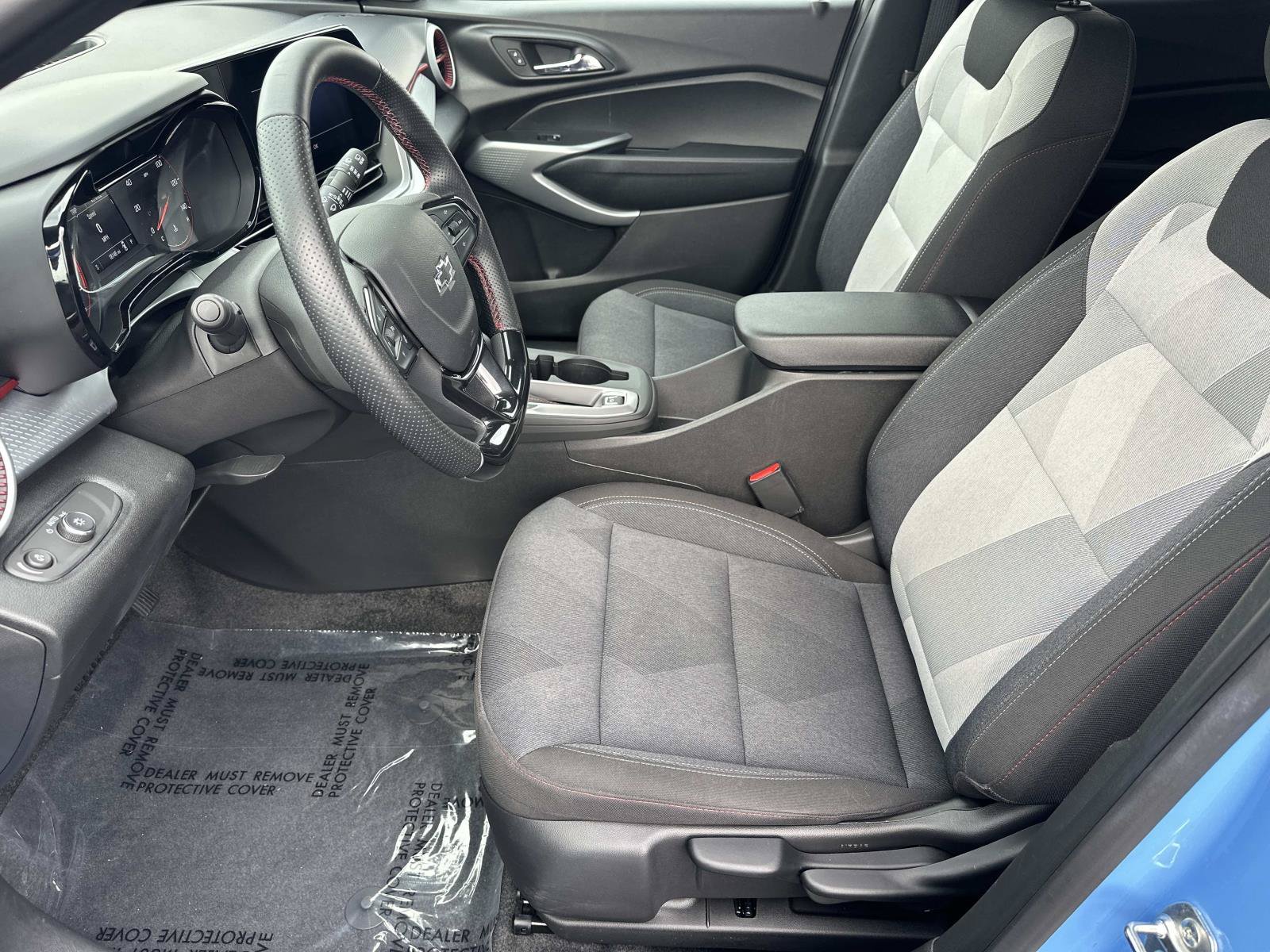 Certified 2024 Chevrolet Trax RS w/ Driver Confidence Package FWD image 18