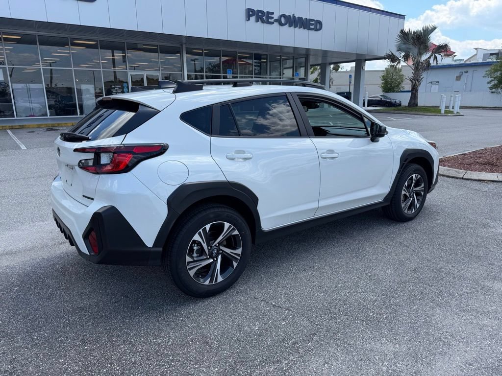 Used 2026 Subaru Crosstrek 2.5i Premium AWD/4WD image 3