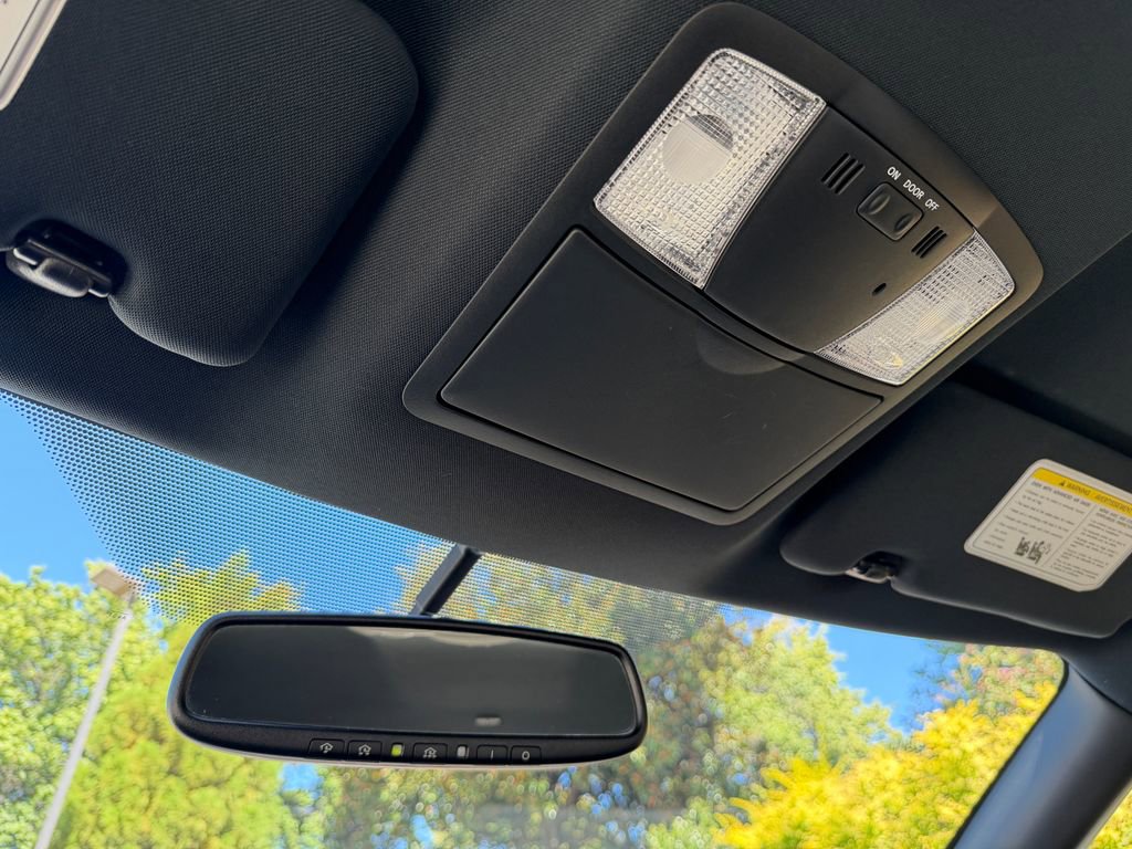 Used 2015 Nissan GT-R Black Edition image 33