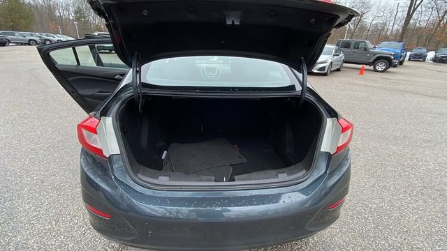 Used 2017 Chevrolet Cruze LT image 32