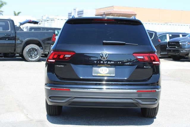 Used 2022 Volkswagen Tiguan S image 4