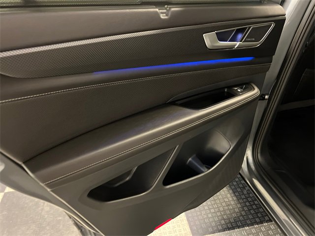 Certified 2025 Volkswagen Atlas Cross Sport SEL Premium R-Line image 18