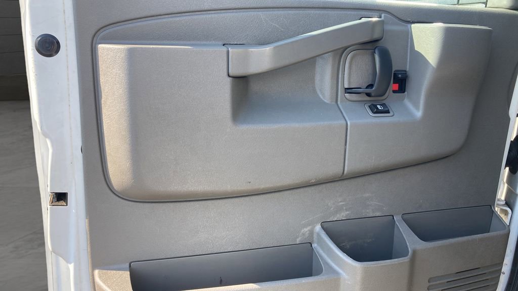 Used 2019 Chevrolet Express 2500 LS image 10
