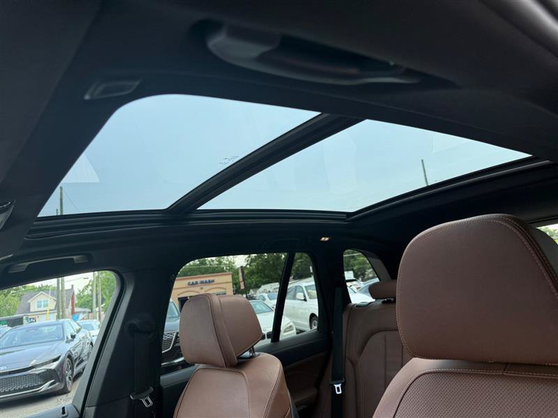 Used 2022 BMW X5 xDrive45e w/ M Sport Package AWD/4WD image 21