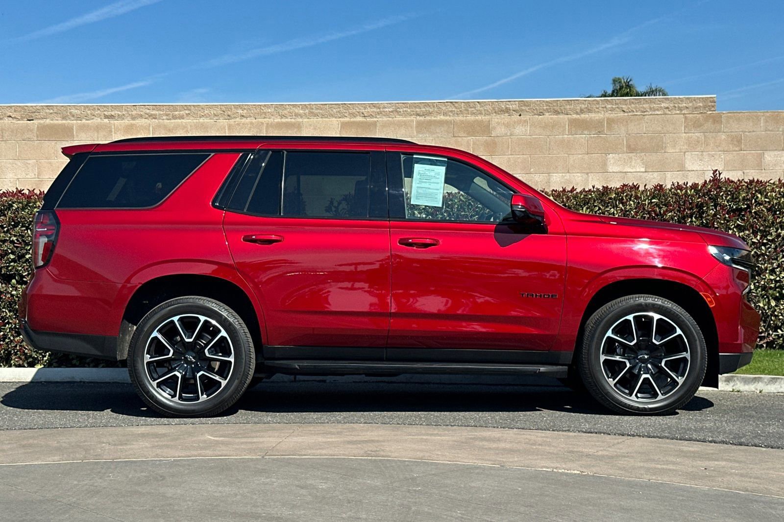 Used 2023 Chevrolet Tahoe RST w/ Luxury Package image 3