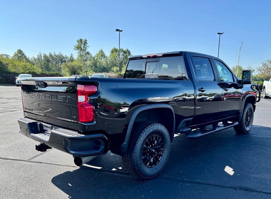 Used 2021 Chevrolet Silverado 2500 LTZ w/ LTZ Plus Package AWD/4WD image 8