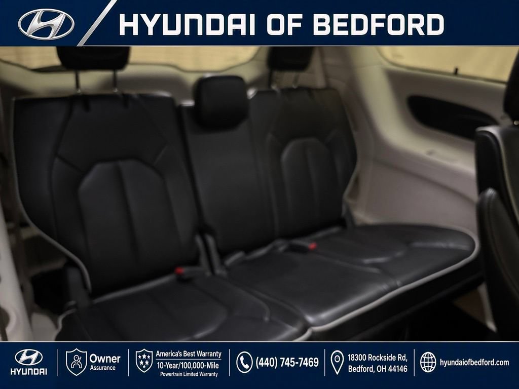 Used 2023 Chrysler Pacifica Limited FWD image 29