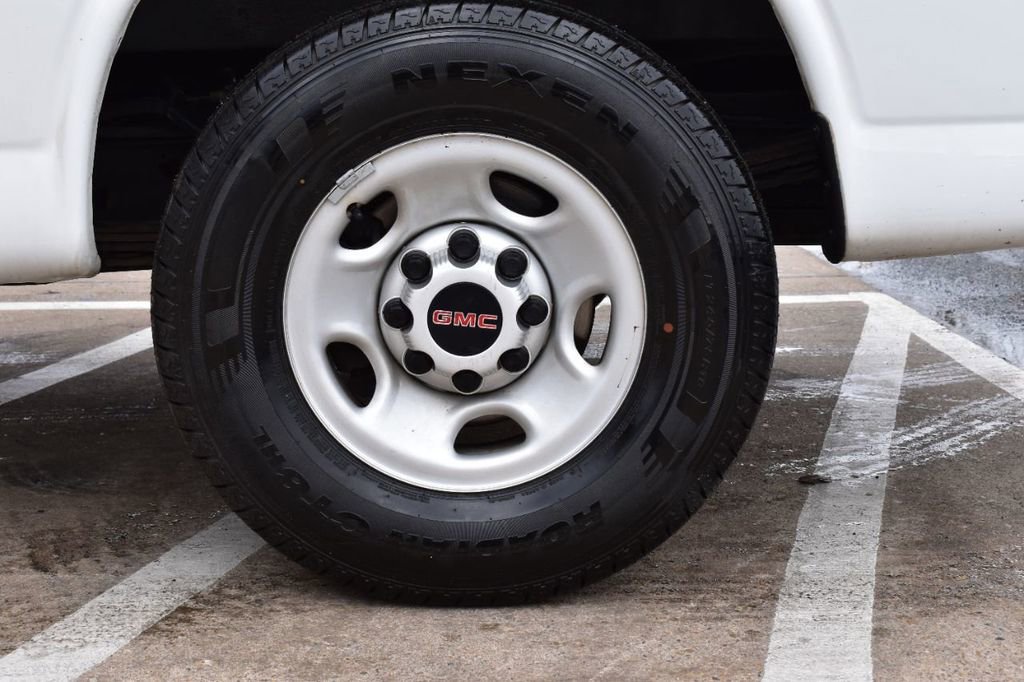 Used 2018 GMC Savana 2500 w/ Communications Package RWD image 11