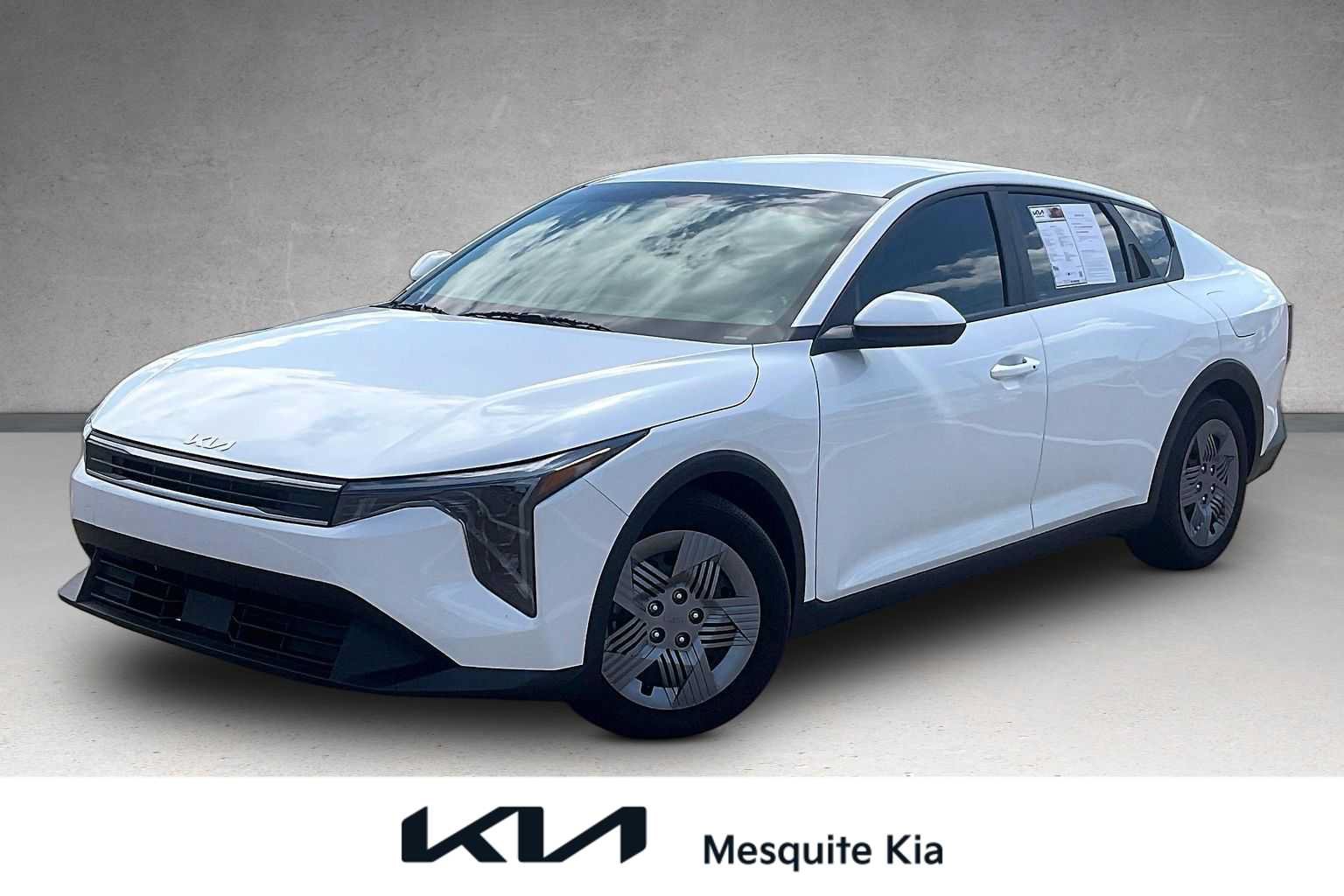 Certified 2025 Kia K4 FWD image 1