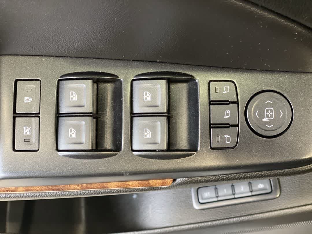 Used 2019 Chevrolet Tahoe Premier w/ Max Trailering Package AWD/4WD image 16