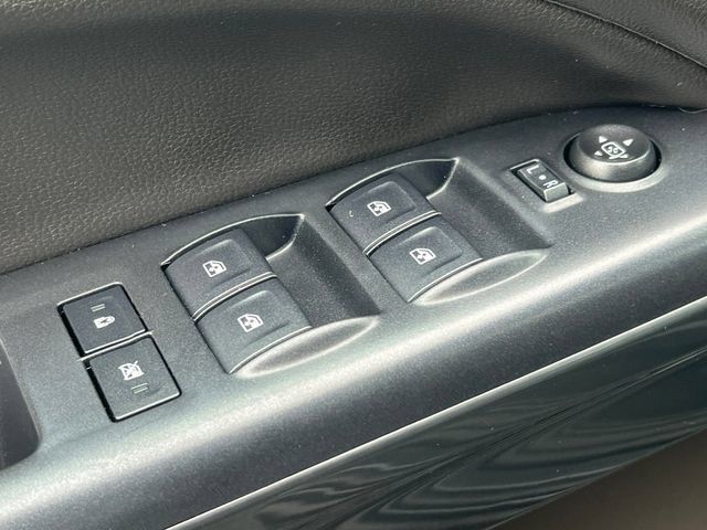 Used 2016 GMC Canyon SLE w/ All Terrain Package AWD/4WD image 18