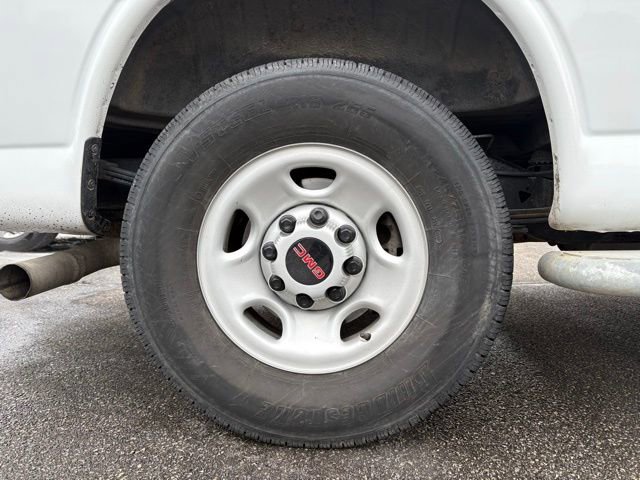 Used 2024 GMC Savana 2500 w/ Driver Convenience Package image 20