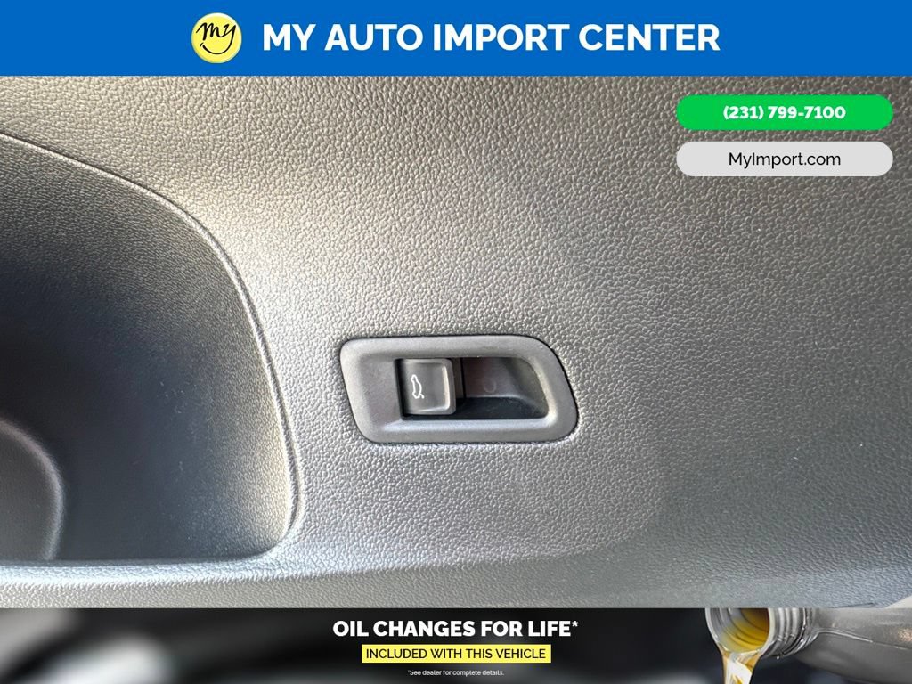 Used 2025 Volkswagen Atlas Cross Sport SEL AWD/4WD image 12